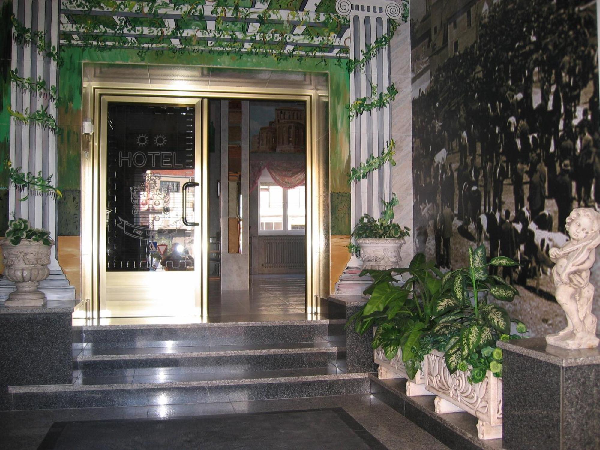 Hotel Fray Juan Gil Arevalo Ngoại thất bức ảnh